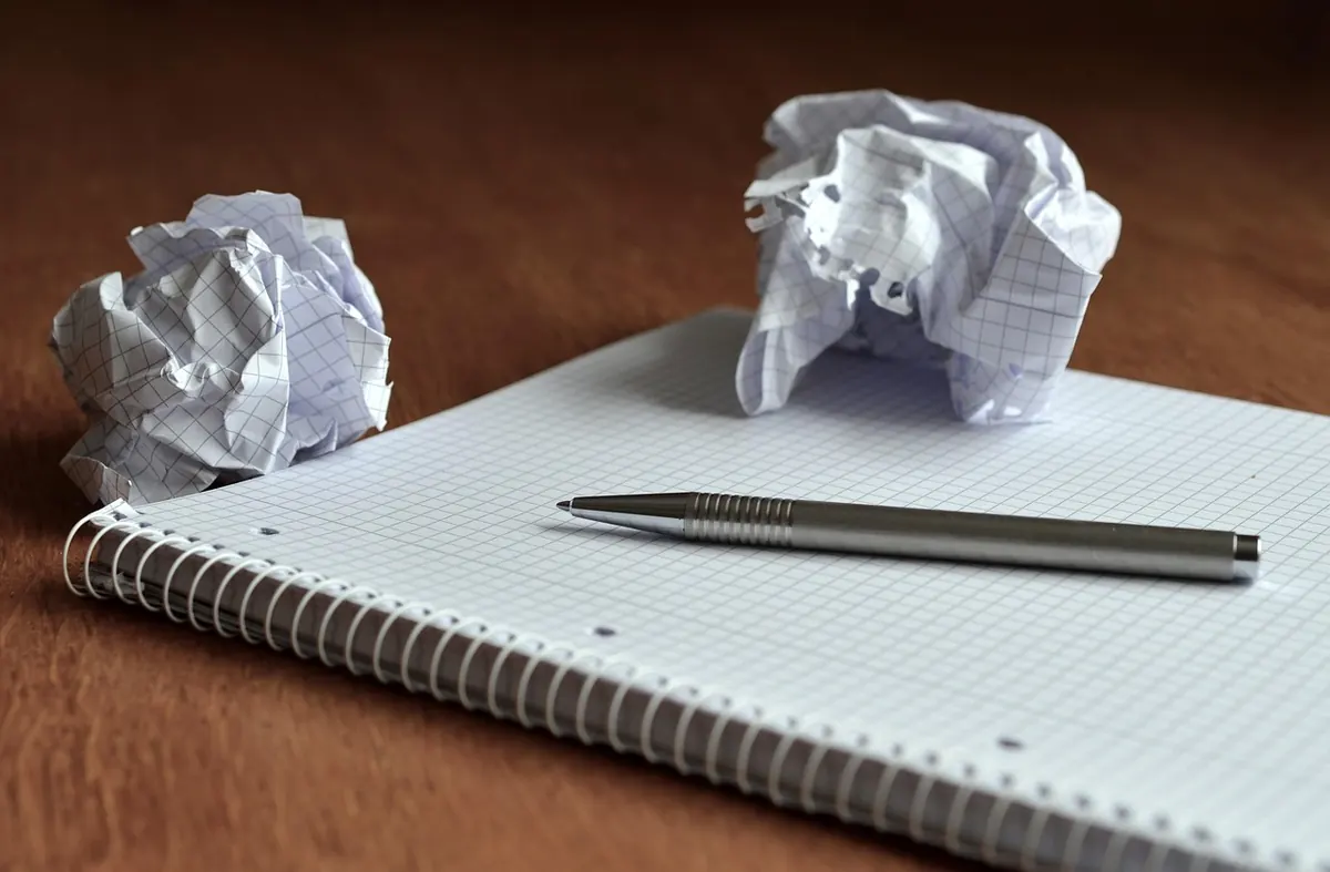 Memory Jar Journalling: A Simple New Year Ritual for Keeping Moments